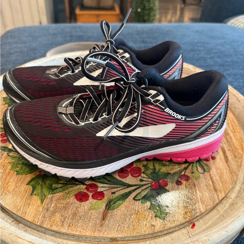 Brooks Ghost 10 Women Running Shoes Black Pink Sz 9.5 - Picture 3 of 8